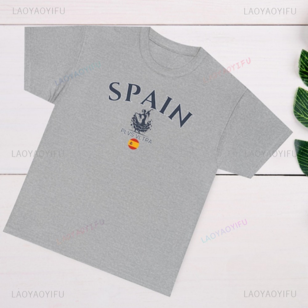 Camiseta Feminina com Estampa  - Street Fashion In Spain avaliação e preço