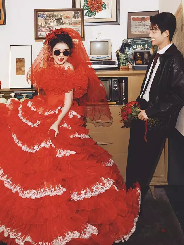 Vestido de Noiva Vermelho Vint - Street Fashion Photographers avaliação e preço
